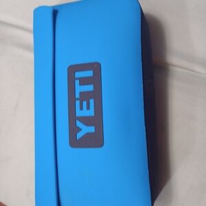 YETI Blue Insulated Lunch Bag